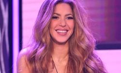 Shakira ağlayarak İspanya'ya veda etti
