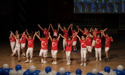 Bodrum Belediyesi'nin anaokulunda mezuniyet sevinci