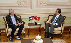 İmamoğlu, Ramallah Belediye Başkanı Kassis'i Beyaz Köşk'te konuk etti