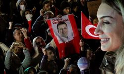 Dilek İmamoğlu: Tutuklayarak Ekrem İmamoğlu’ndan kurtulabileceğini sananlar şunu iyi bilsinler, yenileceksiniz