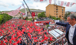 CHP Genel Başkanı Özgür Özel: İddianameyi hazırlayın, kanıtları çıkarın mahkemeyi TRT'den yayınlayın