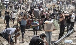 İsrail'in Gazze'de yardım bekleyenlere saldırısında 16 kişi hayatını kaybetti 100 kişi yaralandı
