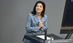 Almanya Ekonomi Bakanı: Daha fazla ve daha uzun çalışmalıyız