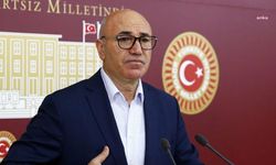 Mahmut Tanal, Adıyaman Belediye Başkanı Tutdere’nin aldığı ev hapsi cezasına tepki olarak ayağına ip bağladı