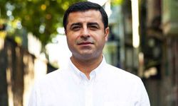 Selahattin Demirtaş'tan silah bırakma sürecine ilişkin Sırrı Süreyya Önder'li paylaşım
