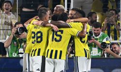 Fenerbahçe, UEFA Şampiyonlar Ligi kadrosunda değişikliğe gitti