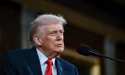Trump'tan yeni iddia: İran saldırılarını askıya aldık!