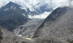Uzmanlar zincirleme felakete dikkat çekti: Himalayalar'daki sel nasıl meydana geldi?