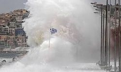 Yunanistan'ı yangınlardan sonra şimdi de sel vurdu!