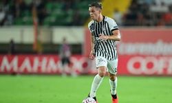 Beşiktaş'lı Trossard'ın topuk kemiğinde ödem saptandı