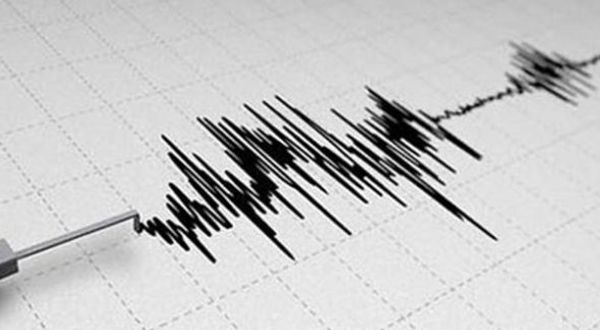 Antalya'da iki deprem
