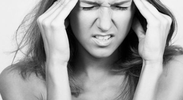 Migren en fazla kadınları etkiliyor