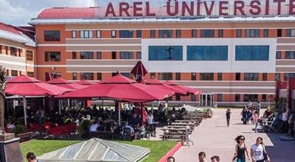 Arel Üniversitesi barış isteyen akademisyenlere uzaklaştırma
