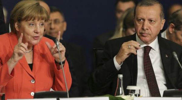 Financial Times: Türkiye'yle anlaşma Avrupa değerlerine aykırı