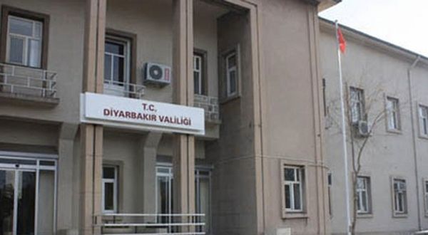 Diyarbakır'da 1009 memur görevden alındı