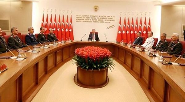 Kritik YAŞ öncesi TSK'de 2 orgeneral istifa etti