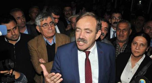 Akdeniz Belediyesi eş başkanları hakkında gözaltı kararı
