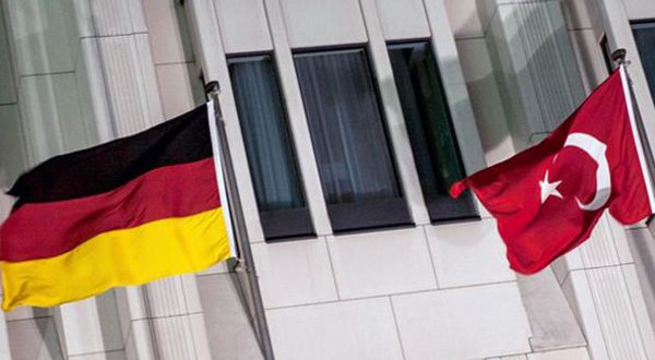 Alman hükümetinde MİT endişesi : İşbirliği sona erdirilsin