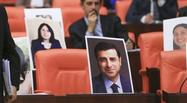 HDP'li vekiller artık duruşmalara SEGBİS’le katılmayacak