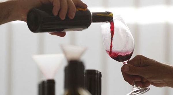 Satılmayan şaraplar el dezenfektanı olacak