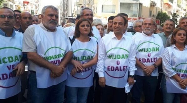 HDP'den AYM'de Vicdan ve Adalet Nöbeti