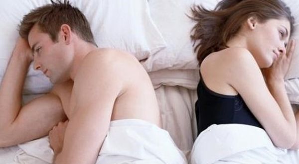Kadınlar uzun süreli ilişkilerde cinsel arzuyu yitirmeye erkeklerden daha yatkın