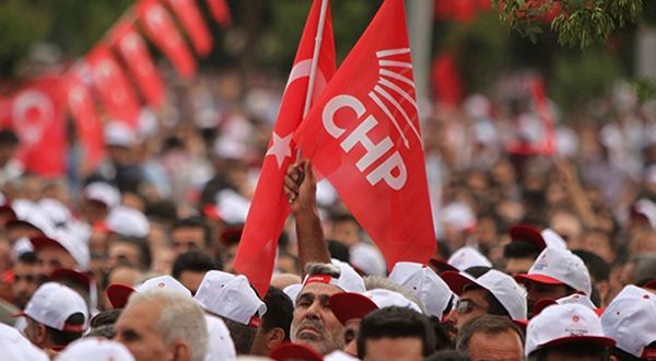 CHP'de kurultay imzasını geri çeken vekiller: Partiyi böleceğini düşündük