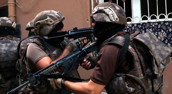 Adana'da IŞİD operasyonu: IŞİD bombacıları yakalandı iddiası