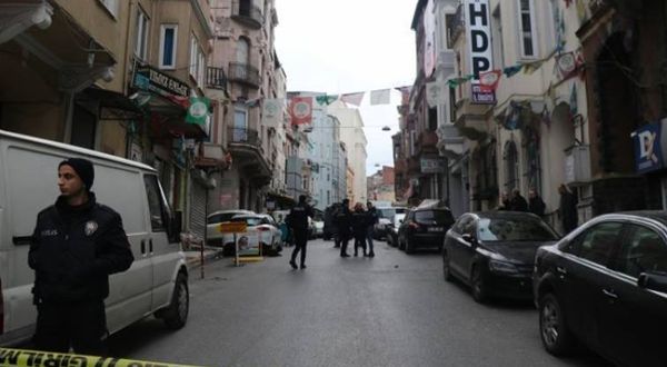 HDP'ye silahla saldıran şahıs ‘çevreyi rahatsız etmek’ten tutuklandı