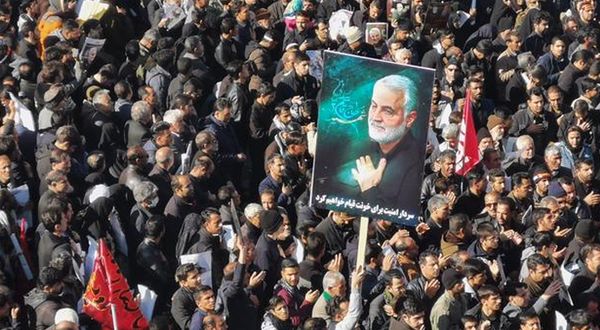 İran'dan art arda açıklamalar: ABD'nin bölgedeki bacağını keserek yanıt vereceğiz