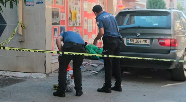 İzmir'de iki grup arasında silahlı kavga: 5 yaralı