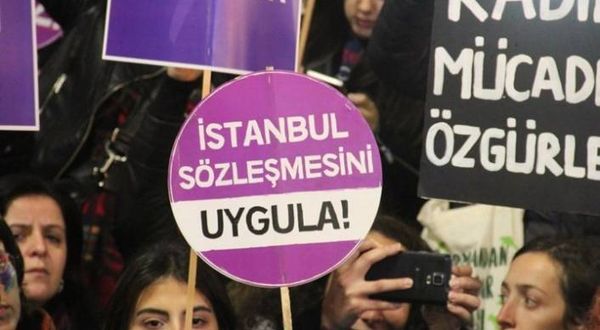 310’dan fazla kadın örgütü ve 150'ye ye yakın STK'dan İstanbul Sözleşmesi için nöbet