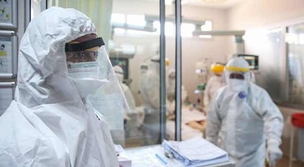 Son 3 günde 18 sağlık çalışanı koronavirüs yüzünden hayatını kaybetti