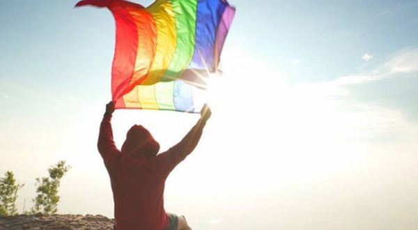 Mersin Büyükşehir Belediyesi’nden, LGBTİ+ afişlerinin kaldırılma talebine yanıt