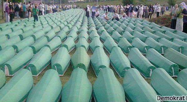 Çerkesler Srebrenitsa Katliamı'nı protesto etti