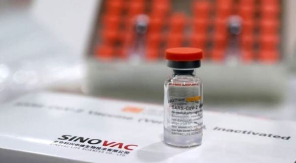 Sinovac aşısında üçüncü dozu bekleyenler için yeni karar
