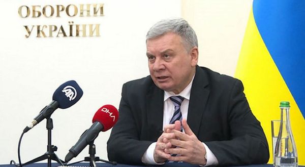 Ukrayna Savunma Bakanı istifa etti