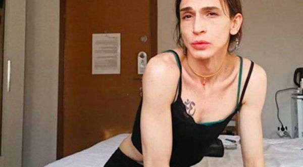 Trans olduğunu açıklayan Ahmet Melih'in annesi: Arkasındayım