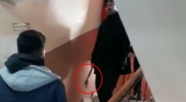 İstanbul'da baltayla okul basan veli tutuklandı
