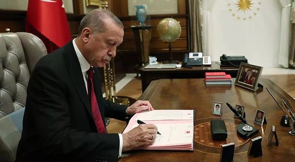 Erdoğan, 'toplumun temel değerlerine aykırı' yayınlara karşı genelge yayımladı