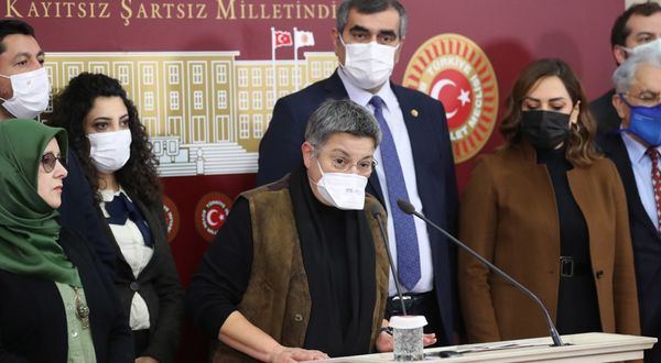 TTB Başkanı Fincancı ile CHP, HDP ve İYİ Partili vekiller Meclis'te ortak açıklama yaptı
