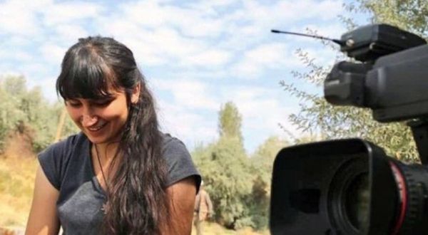 Cizre'de gözaltına alınan gazeteci Zeynep Durgut adliyeye sevk edildi