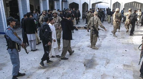 Pakistan'ın Peşaver kentinde Şii camisine bombalı saldırı: En az 30 ölü ve 56 yaralı var