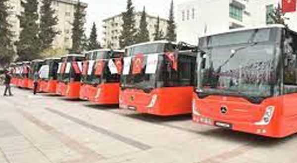 AKP’li belediye eski otobüsleri boyayıp yeniymiş gibi gösterdi