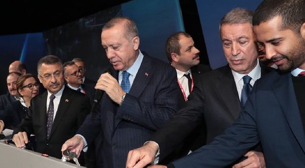 Temelini Erdoğan ve Katar Emiri'nin attığı BMC fabrikası sökülüyor