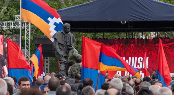 Ermenistan'da hükümet karşıtı protestolar: Çok sayıda gözaltı var