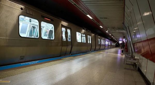 İstanbul’da Onur Yürüyüşü’ne valilik engeli: Metro ve füniküler kapalı