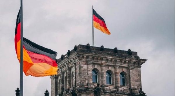 Almanya'da iltica sürecini kolaylaştıracak iki yasa kabul edildi