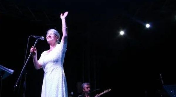 Ovacık'ta konser veren İlkay Akkaya: Müziği yasaklamak mümkün değil