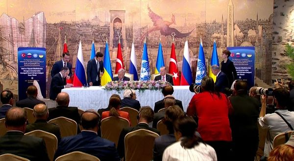 Tahıl koridoru anlaşmaları ayrı ayrı imzalandı: Rus ve Ukraynalı yetkililer aynı masaya oturmadı